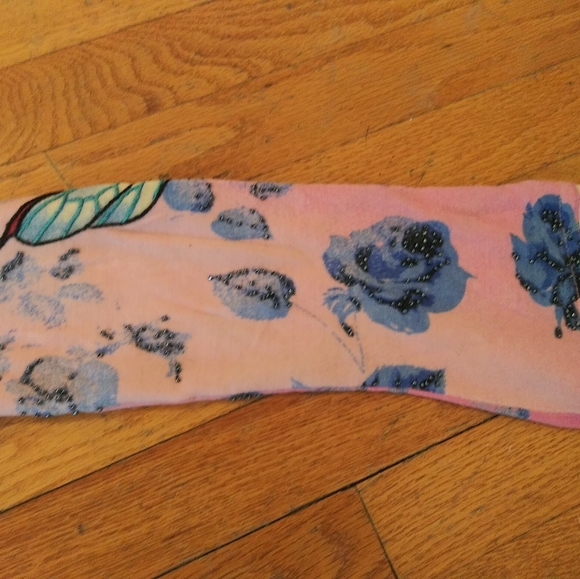 Sweater - Picture 8 of 8